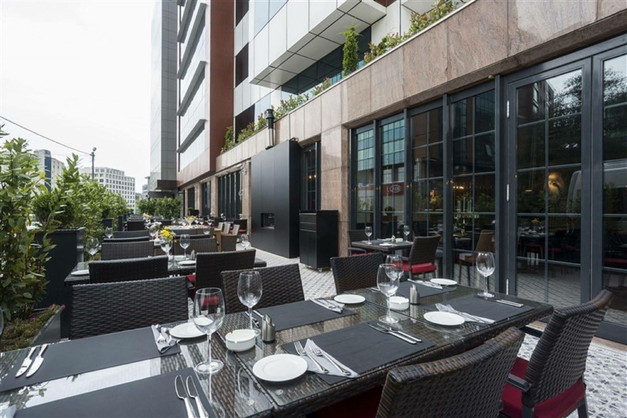 Bilek Hotel Kavacik Istanbul Exterior photo